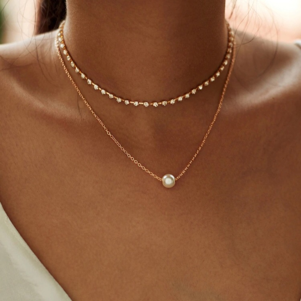 Layered Rhinestone Choker and Pearl Necklace Gold - Picture 2 of 7